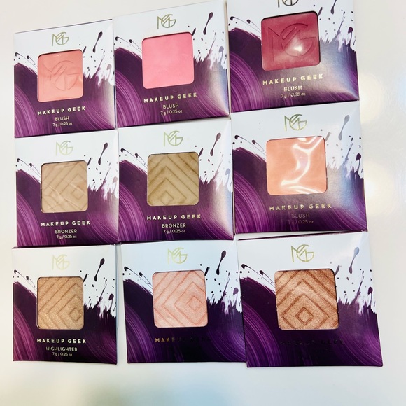 🌲Christmas Holidays🌲Makeup Gift Box (26 items) - Picture 6 of 8